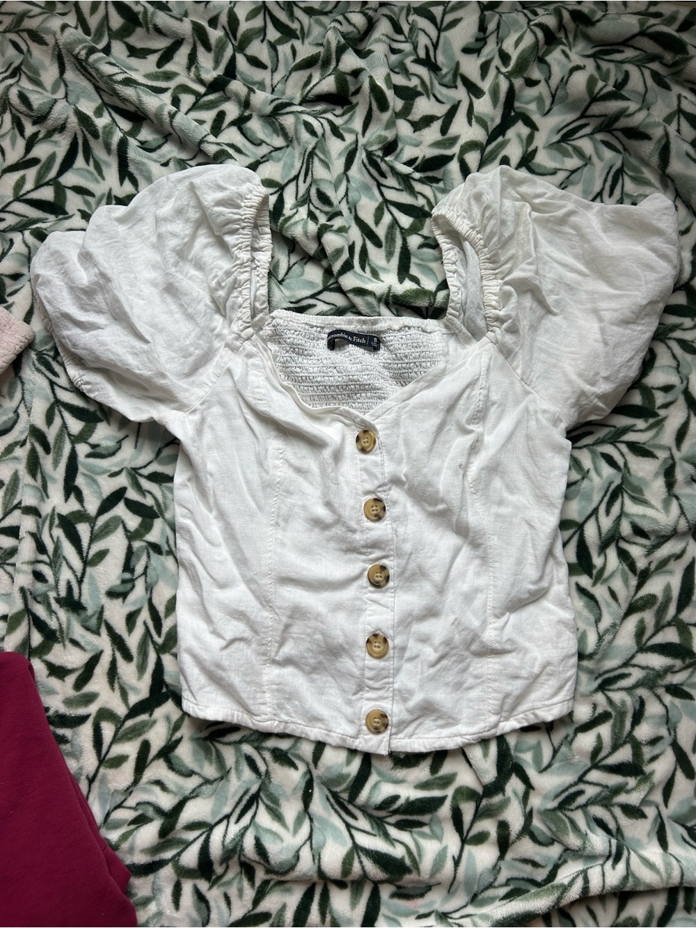 Abercrombie & Fitch White Puff Sleeve Button-Front Crop Top